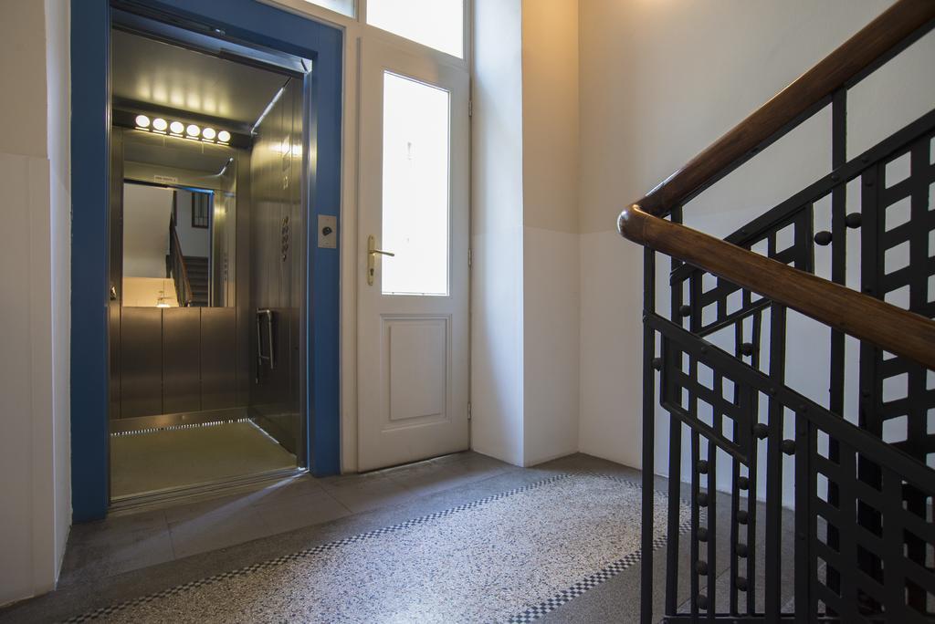 Apartment Dusni Prag Værelse billede