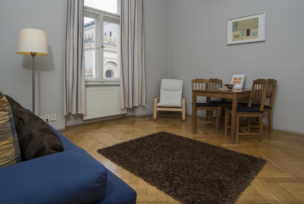Apartment Dusni Prag Værelse billede